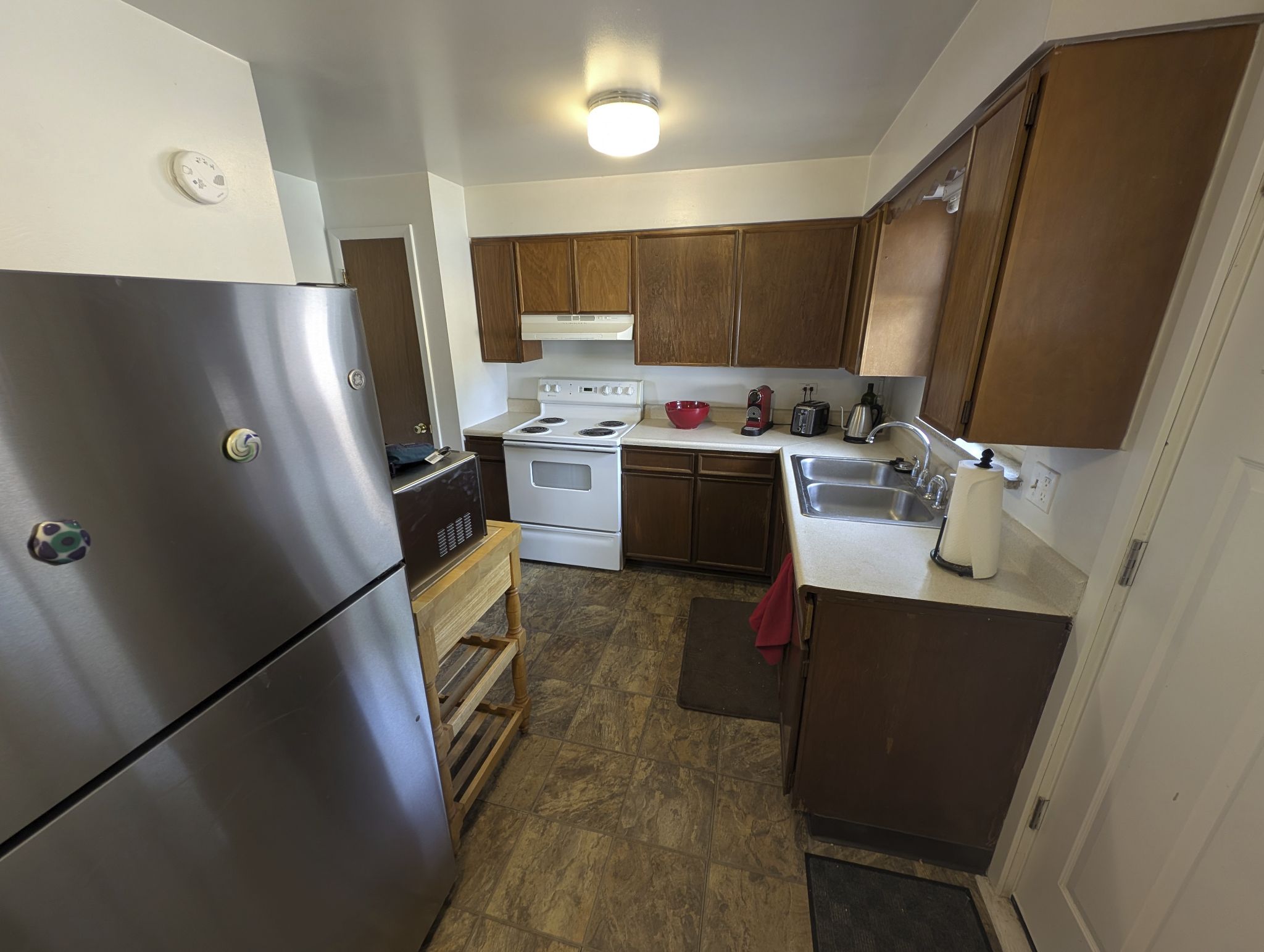 39th avenue two br furnished 08